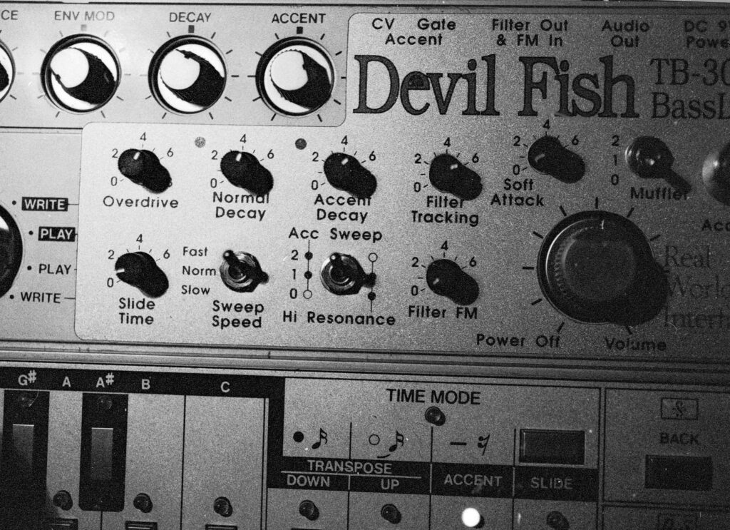 20250404 Electronic Music Machines (3) (2)